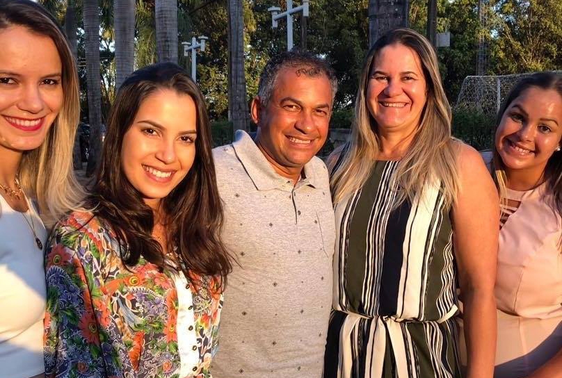 Empresário Cláudio Constantino, o Claudinho, e família